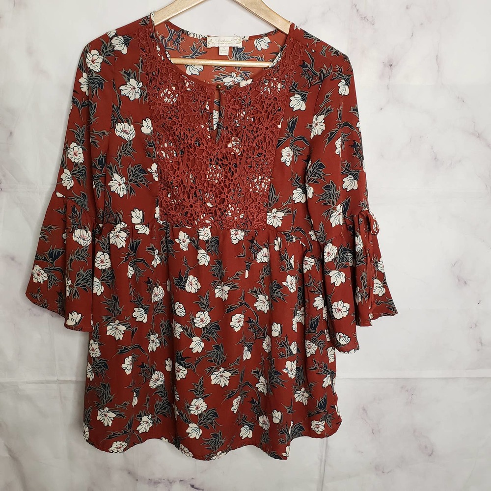 WEEKEND Suzanne Betro floral crochet blouse S